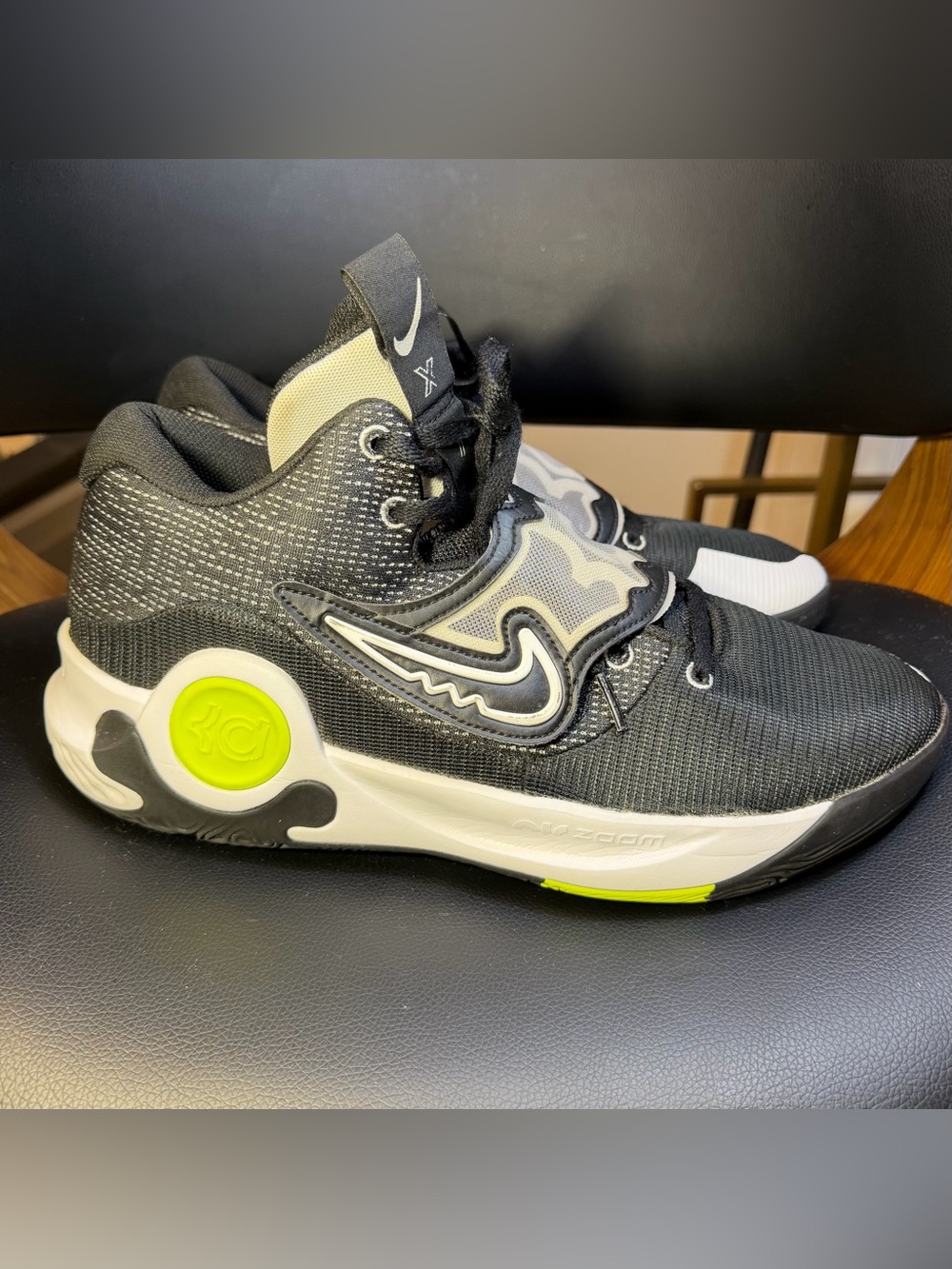 Nike KD Trey 5 X EP 'Black Volt' Sz 13 Great condition Fast shipping